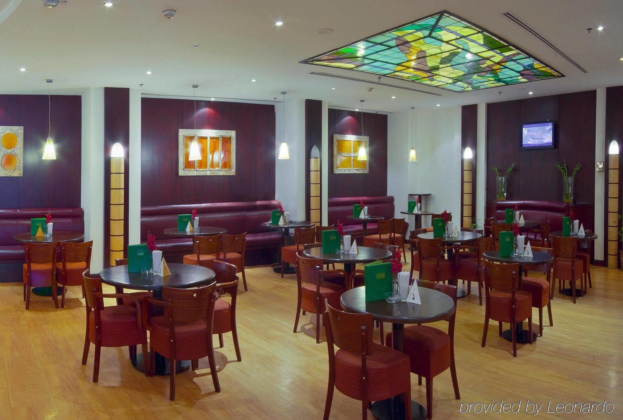 Holiday Inn Al Salam Jidda Restaurant bilde